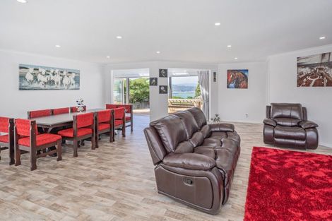 Photo of property in 105 Centennial Drive, Whitianga, 3510