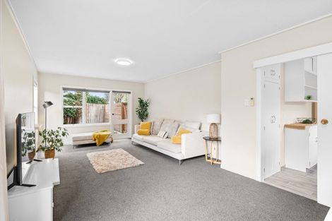 Photo of property in 2/27 Tuirau Place, Ilam, Christchurch, 8041