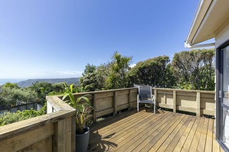 Photo of property in 145 Piha Road, Piha, New Lynn, 0772