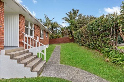 Photo of property in 1/69 College Road, Northcote, Auckland, 0627