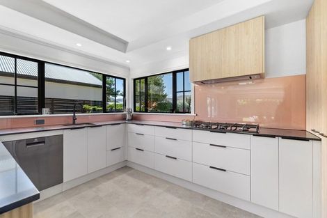 Photo of property in 11 Bridesdale Drive, Lake Hayes, Queenstown, 9304