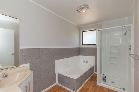 Photo of property in 8 Homewood Avenue, Levin, 5510