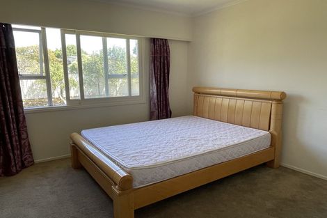 Photo of property in 1/369 East Coast Road, Mairangi Bay, Auckland, 0630