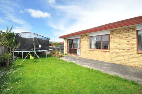 Photo of property in 15 Dole Place, Mangere, Auckland, 2022