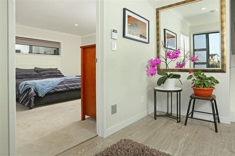 Photo of property in 10 Blewitt Court, Swanson, Auckland, 0614