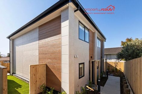 Photo of property in 1/80 Awaroa Road, Sunnyvale, Auckland, 0612