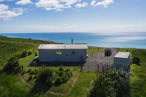 Photo of property in 23 Netherton Road, Omakere, 4271