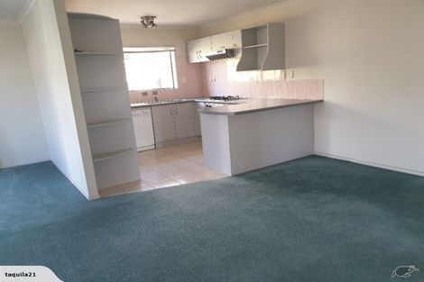 Photo of property in 8 Shah Place, Glen Eden, Auckland, 0602