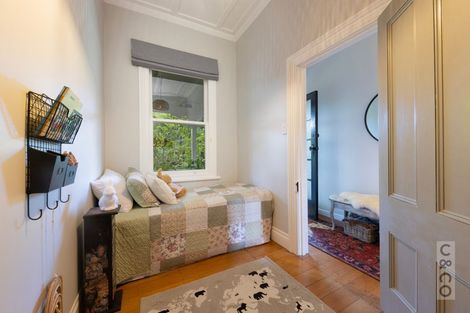 Photo of property in 76 Awaroa Road, Helensville, 0800