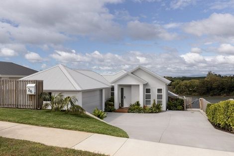 Photo of property in 26 Oyster Place, Omokoroa, 3114