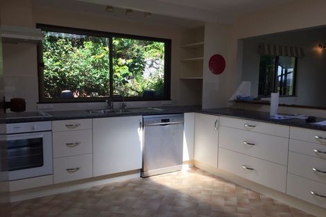 Photo of property in 19 Napier Grove, Waikanae Beach, Waikanae, 5036