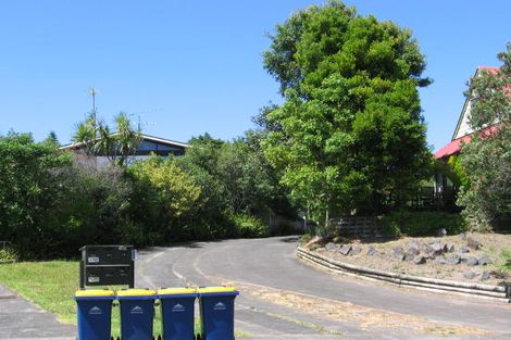 Photo of property in 2/16 Abbeygate Street, Birkdale, Auckland, 0626