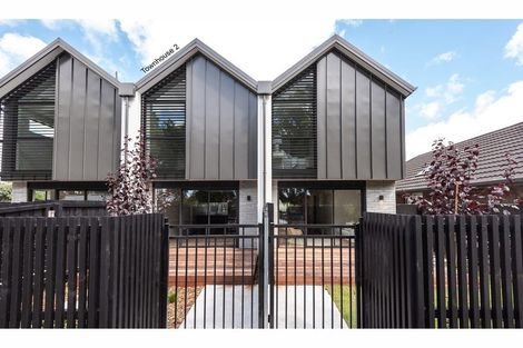 Photo of property in 2/77 Deans Avenue, Riccarton, Christchurch, 8011