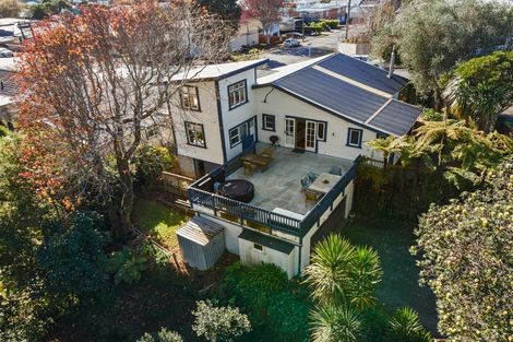 Photo of property in 64 Cutfield Road, New Plymouth, 4310