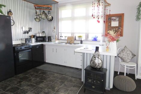 Photo of property in 15 Grey Road, Reefton, 7830