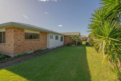 Photo of property in 36 Springbok Avenue, Whitianga, 3510
