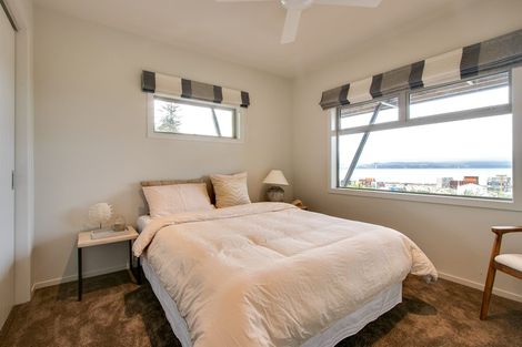 Photo of property in 16 Hornsey Road, Bluff Hill, Napier, 4110