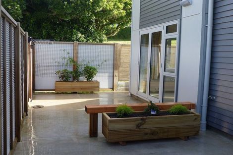 Photo of property in 17 Dominion Park Street, Johnsonville, Wellington, 6037