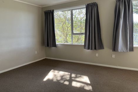 Photo of property in 10 Laurent Place, Kingston, Wellington, 6021