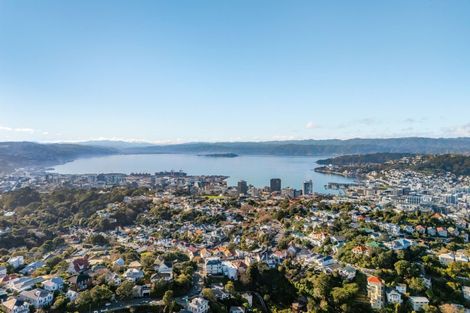 Photo of property in 4 Norna Crescent, Kelburn, Wellington, 6012