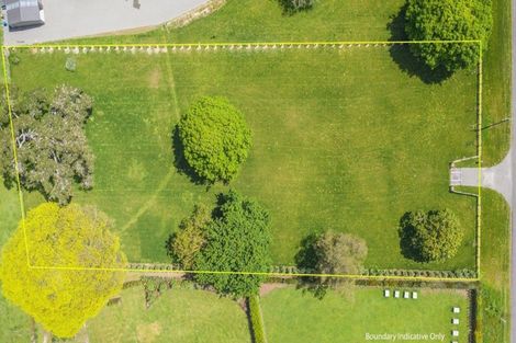 Photo of property in 15 Lindsay Road, Levin, 5510