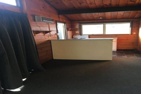 Photo of property in 3/89 Pinehaven Road, Pinehaven, Upper Hutt, 5019