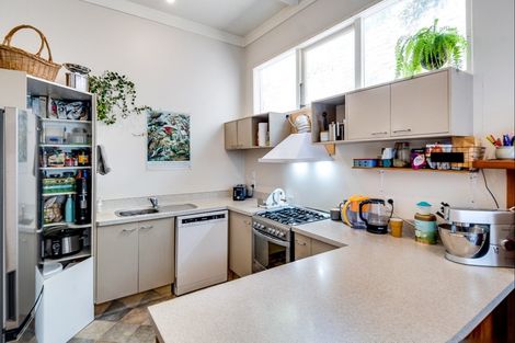 Photo of property in 7 Fitzroy Road, Bluff Hill, Napier, 4110