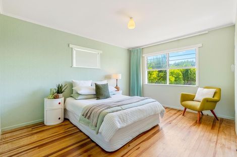 Photo of property in 15 Murray Road, Te Atatu Peninsula, Auckland, 0610