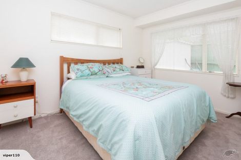 Photo of property in 2/2 Embleton Close, Northpark, Auckland, 2013