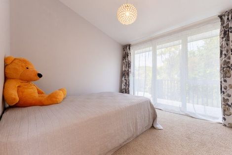 Photo of property in 15 Tiromoana Road, Raumati South, Paraparaumu, 5032