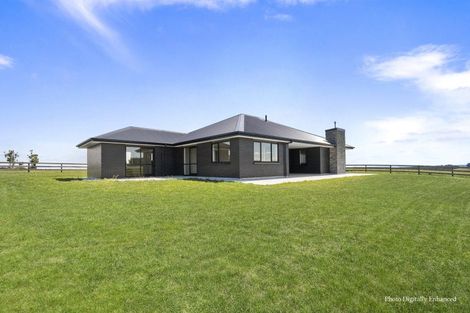 Photo of property in 539 Cemetery Road, Sanson, Palmerston North, 4479