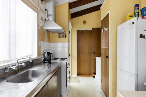 Photo of property in 77 Peacockes Road, Fitzroy, Hamilton, 3206