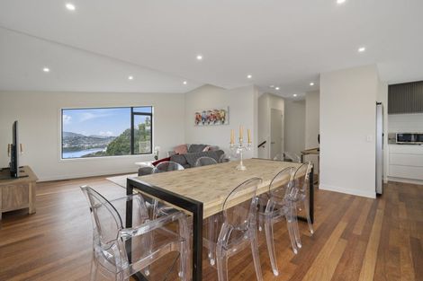 Photo of property in 4 Robieson Lane, Roseneath, Wellington, 6011