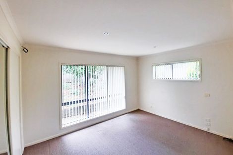 Photo of property in 11 Luna Place, Henderson, Auckland, 0612