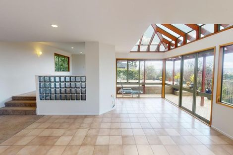 Photo of property in 34 Kilkenny Place, Fitzherbert, Palmerston North, 4410