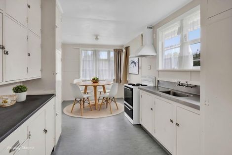 Photo of property in 61 Parsons Street, Frankleigh Park, New Plymouth, 4310