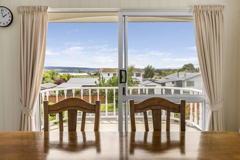 Photo of property in 63 Grace Crescent, Richmond Heights, Taupo, 3330