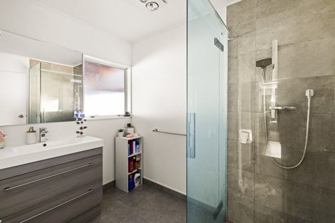 Photo of property in 2/434 Gloucester Street, Taradale, Napier, 4112