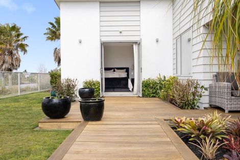 Photo of property in 42 Cassinia Close, Papamoa Beach, Papamoa, 3118