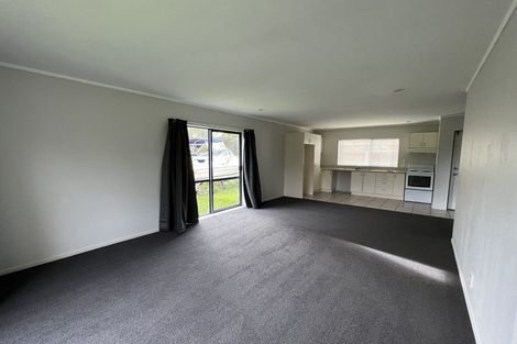 Photo of property in 6 Kora Avenue, Ranui, Auckland, 0612