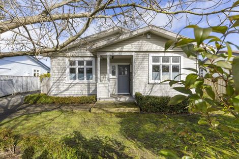 Photo of property in 22 Kingswood Street, Takaro, Palmerston North, 4412