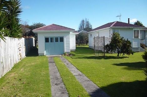 Photo of property in 34 Queen Road, Bellevue, Tauranga, 3110