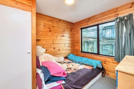 Photo of property in 10a Halberg Street, Glenfield, Auckland, 0629