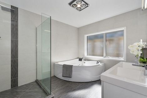 Photo of property in 11 Castleton Way, Flagstaff, Hamilton, 3210