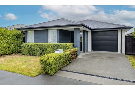 Photo of property in 16 George West Square West, Wigram, Christchurch, 8025