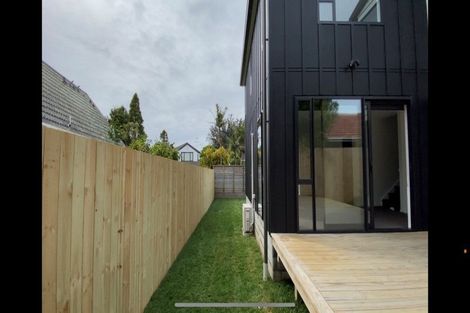 Photo of property in 37e Tawhiri Road, One Tree Hill, Auckland, 1061