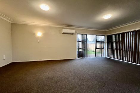 Photo of property in 4 Oregon Place, Papakura, 2110