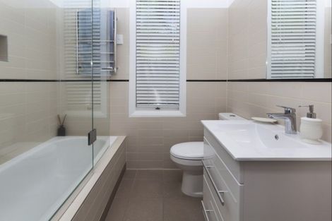 Photo of property in 29 Glandovey Road, Fendalton, Christchurch, 8052