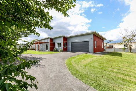 Photo of property in 49 Cumming Street, Okato, 4335