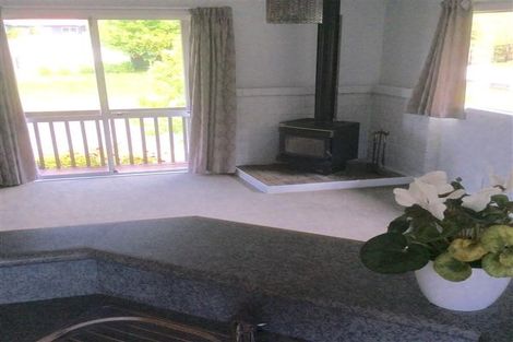 Photo of property in 7 Trengove Place, West Harbour, Auckland, 0618